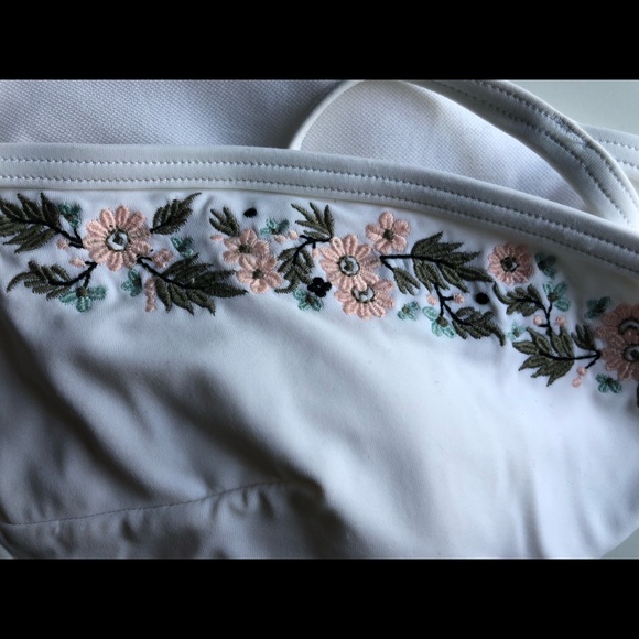 Abercrombie and Fitch Bikini - Picture 5 of 7